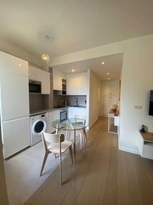 1 Chambre Avec Parking Au Coeur De Bruxelles 2D Extérieur photo